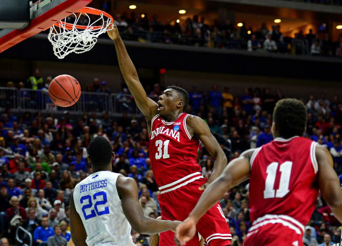 Indiana Hoosiers center Thomas Bryant (31) dunks the ball against Kentucky Wildcats forward Alex Poythress (22) in the second half during the second round of the 2016 NCAA Tournament at Wells Fargo Arena.